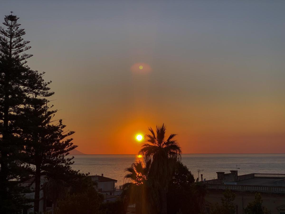 Noone Tropea Guesthouse エクステリア 写真